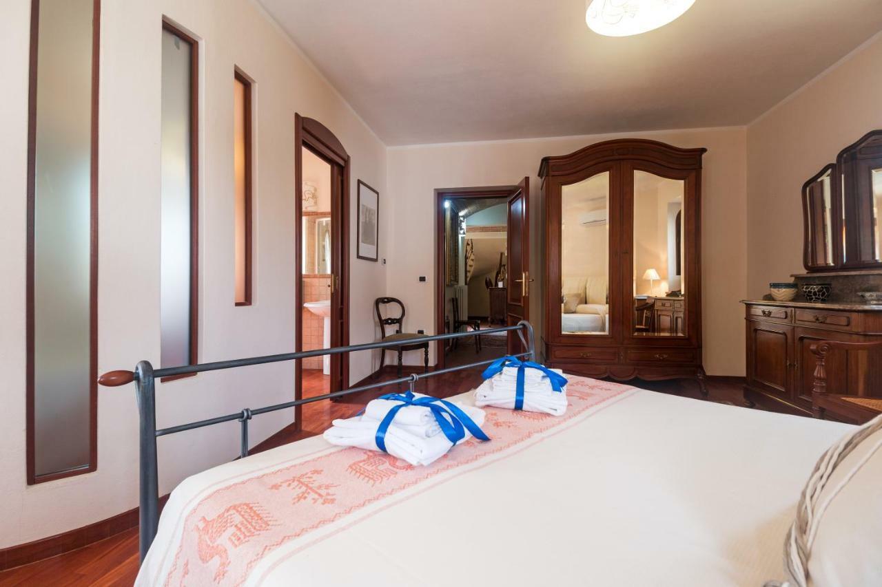 Villa Corrasi Oliena Luxury Extérieur photo