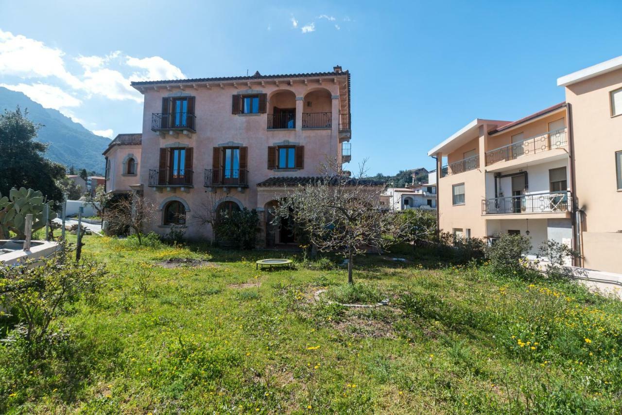 Villa Corrasi Oliena Luxury Extérieur photo