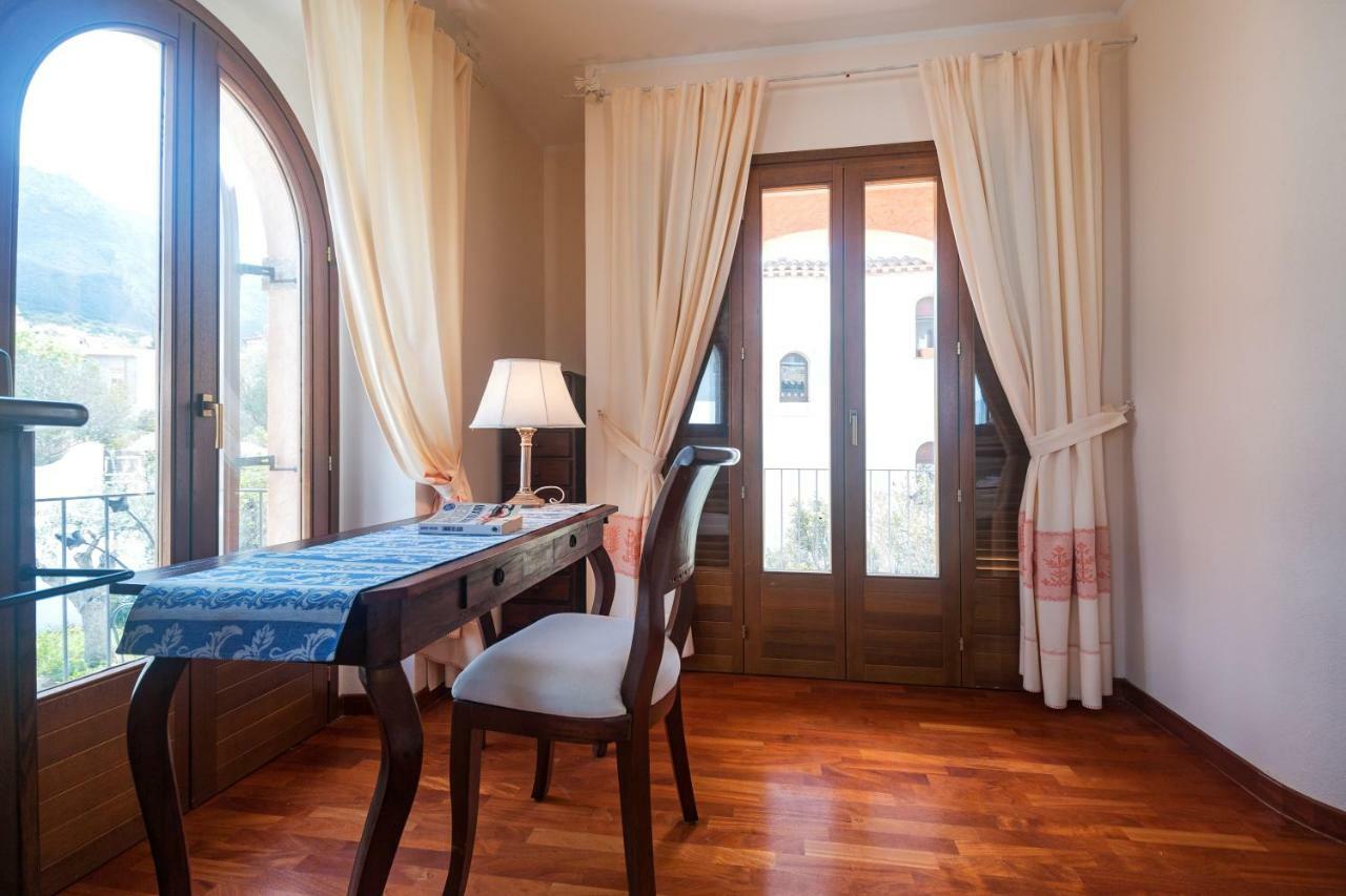 Villa Corrasi Oliena Luxury Extérieur photo