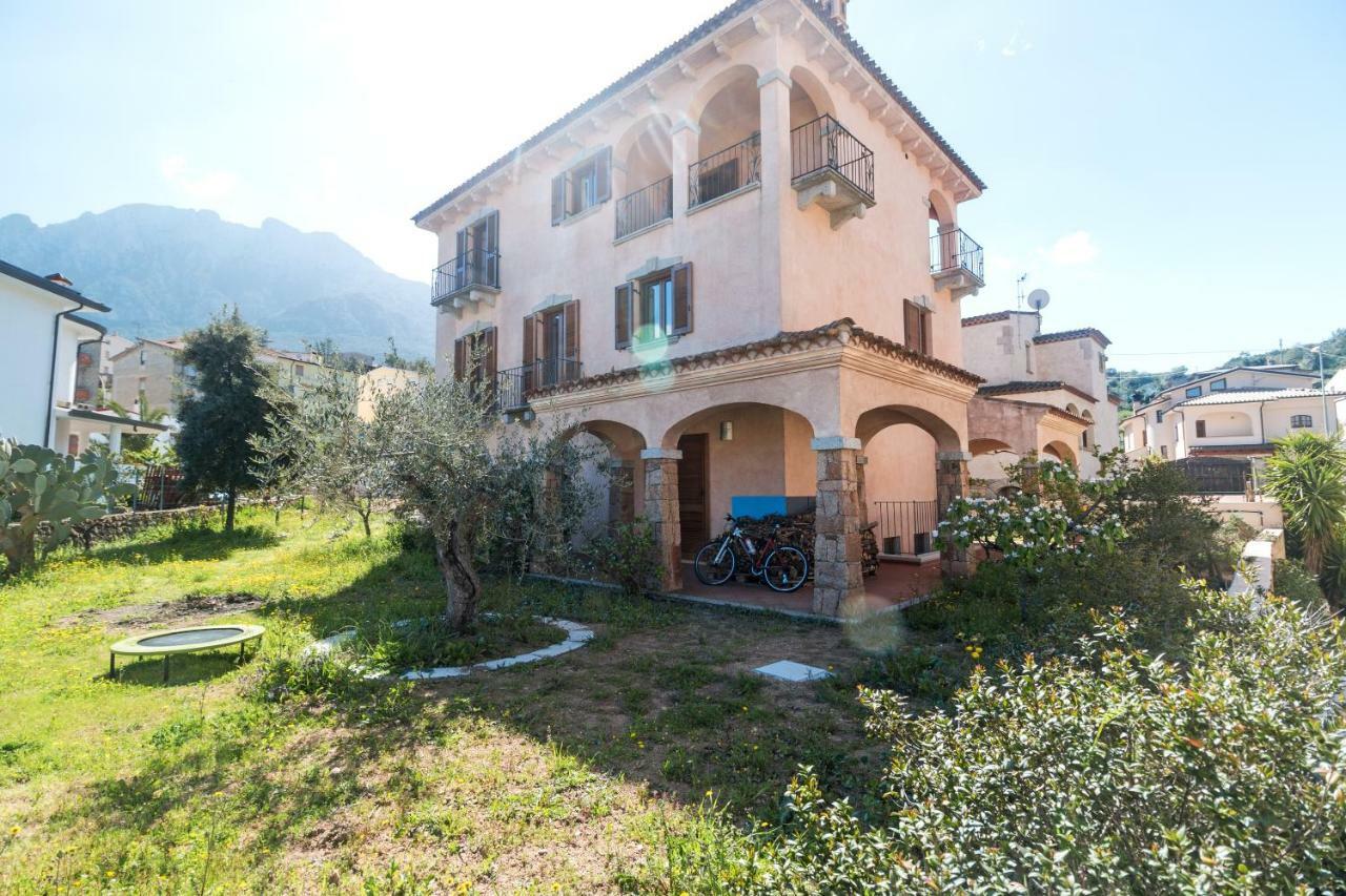 Villa Corrasi Oliena Luxury Extérieur photo