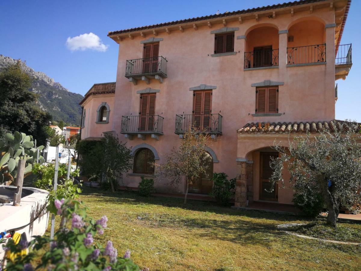 Villa Corrasi Oliena Luxury Extérieur photo